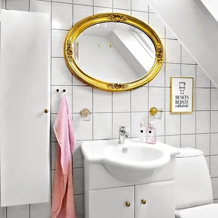 1 Bedroom Awesome In 펜션 *