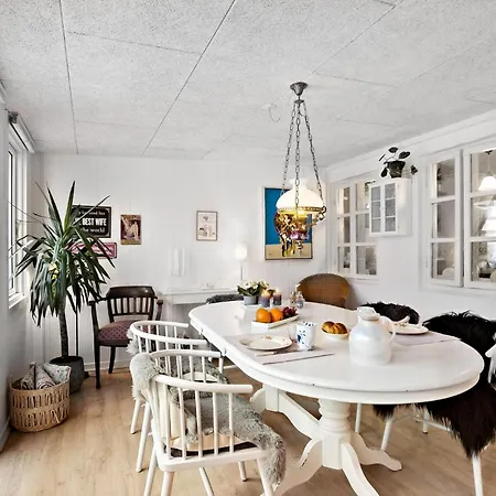 1 Bedroom Awesome In 펜션