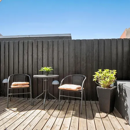 1 Bedroom Awesome In 펜션 *