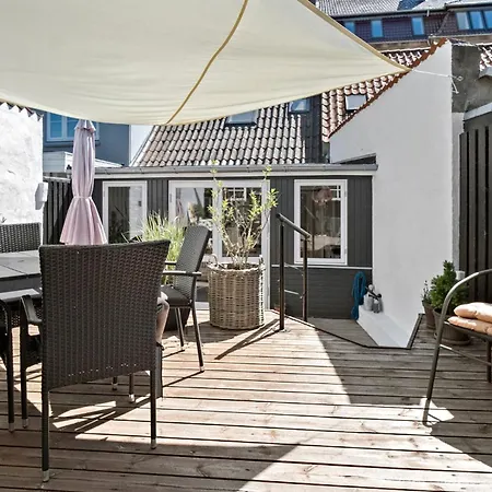 1 Bedroom Awesome In 펜션 *